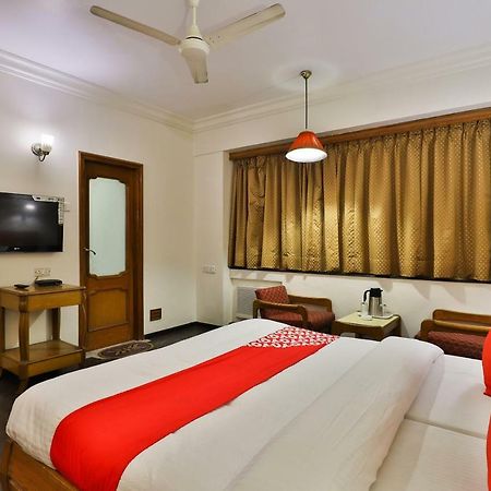 Hotel Pinnacle Ahmedabad Extérieur photo