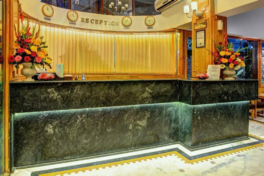 Hotel Pinnacle Ahmedabad Extérieur photo