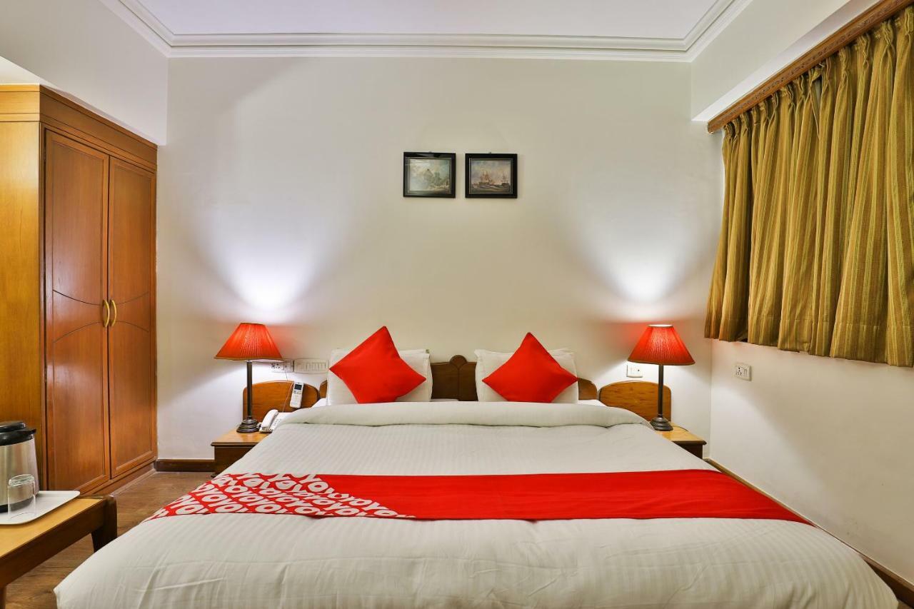 Hotel Pinnacle Ahmedabad Extérieur photo